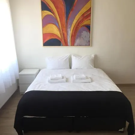 Gare Du Midi , 29 Apartamento